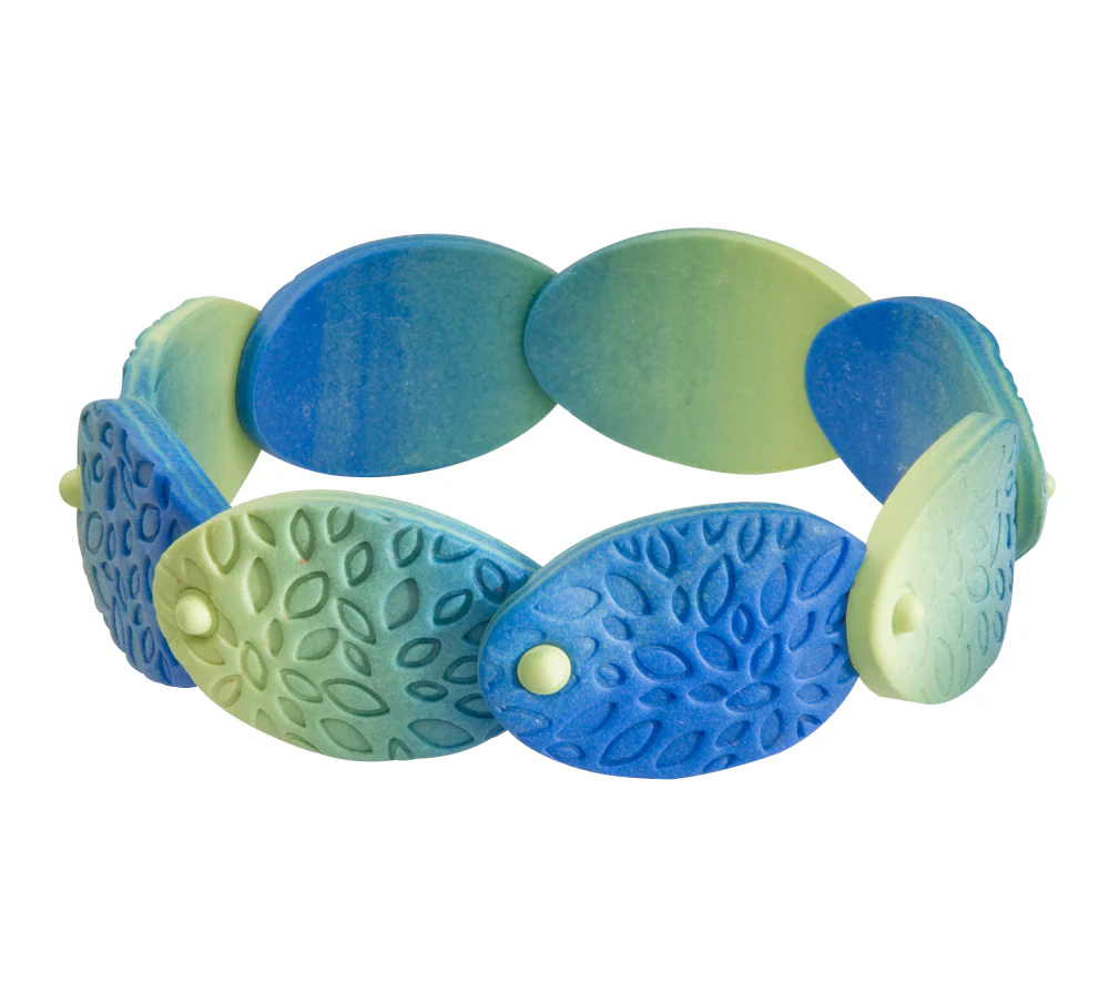 Sculpey Tools™ Graduated Cutters: Oval, 6 pc - Image 6