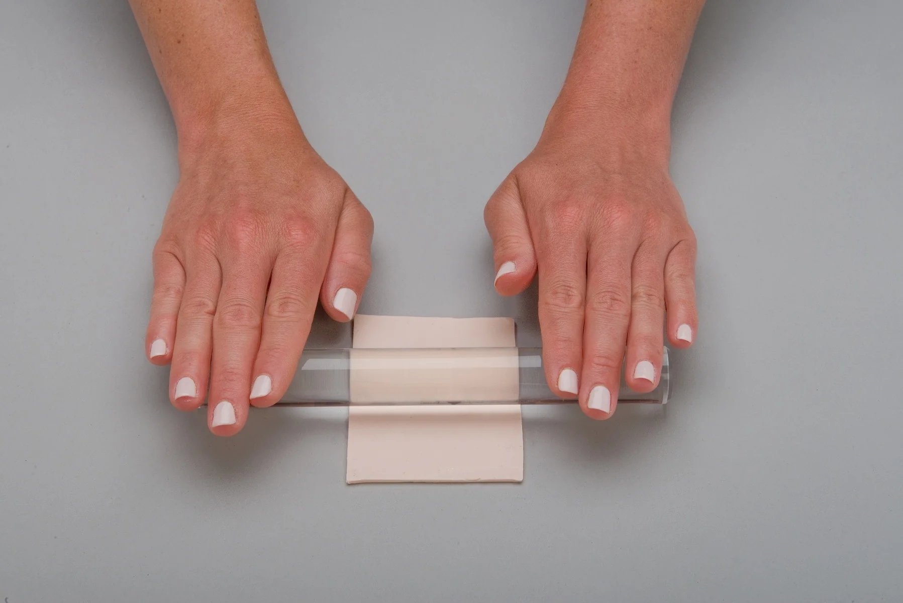 Sculpey Tools™ 8-Inch Acrylic Clay Roller - Image 4